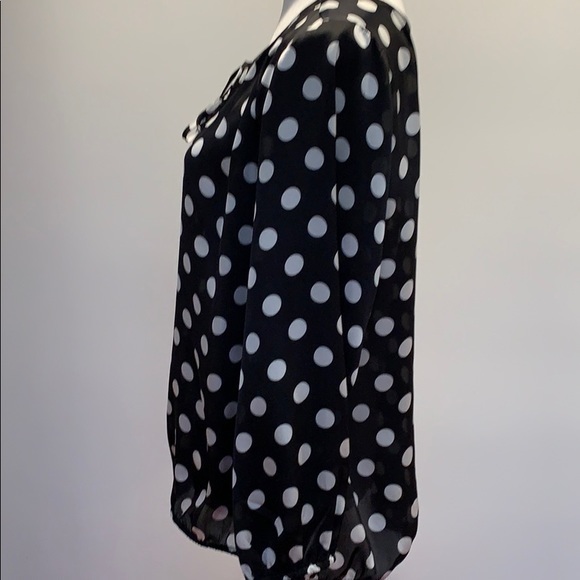 VINCE CAMUTO POLKA DOT BLACK And WHITE BLOUSE NWOT - Picture 8 of 8